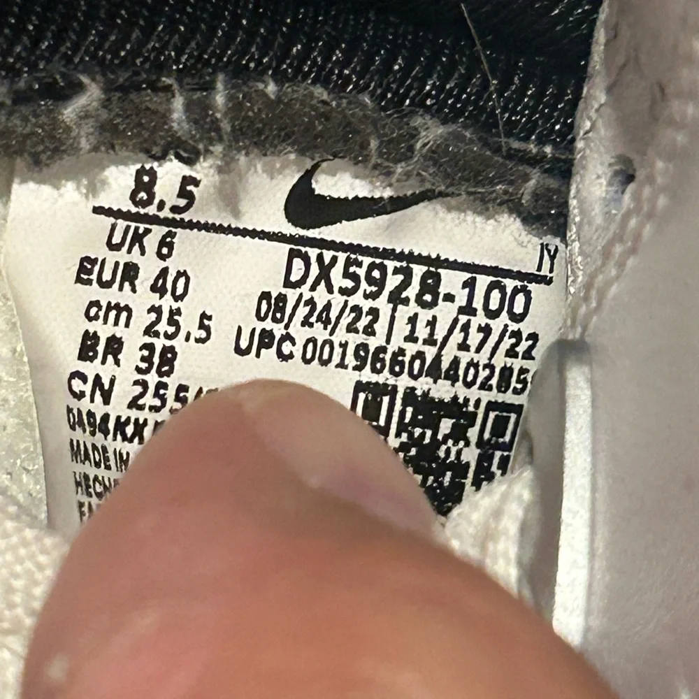 Nike Womens Dunk High SE DX5928-100 White Chrome Basketball Shoes Size 8.5 - Picture 7 of 9